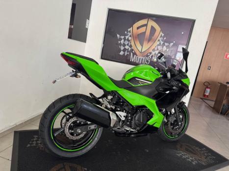 KAWASAKI Ninja 400 , Foto 4