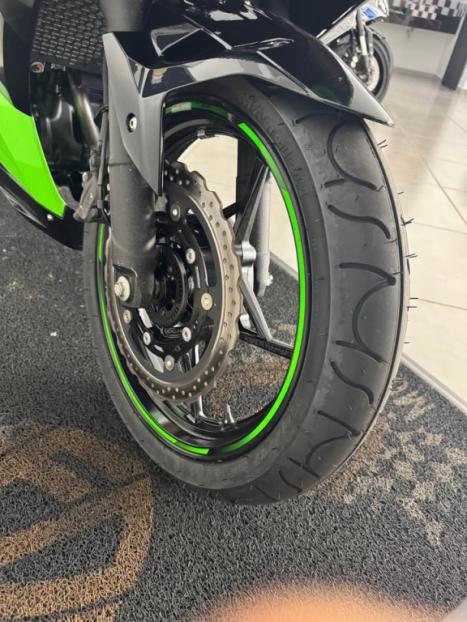 KAWASAKI Ninja 400 , Foto 7