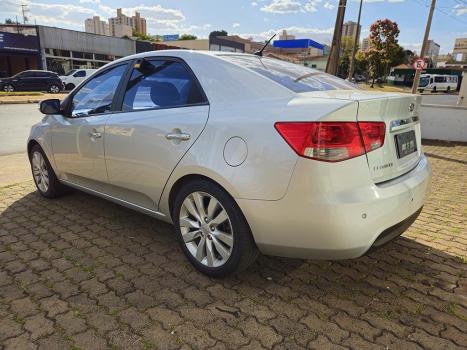 KIA Cerato Sedan 1.6 16V 4P SX2, Foto 5
