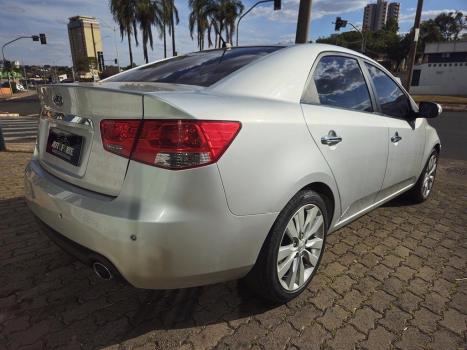 KIA Cerato Sedan 1.6 16V 4P SX2, Foto 6