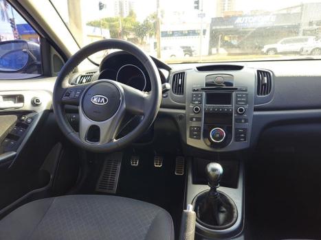 KIA Cerato Sedan 1.6 16V 4P SX2, Foto 9