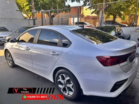 KIA Cerato Sedan 2.0 16V 4P EX AUTOMTICO, Foto 4
