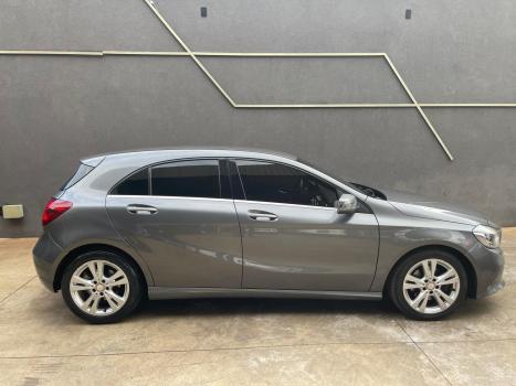 MERCEDES-BENZ A 200 1.6 16V 4P TURBO AUTOMTICO, Foto 4