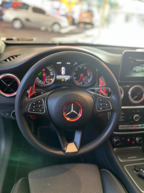 MERCEDES-BENZ CLA 180 1.6 16V 4P CGI TURBO 7G-TRONIC DCT AUTOMTICO, Foto 13