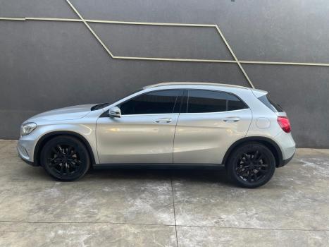 MERCEDES-BENZ GLA 200 1.6 16V 4P CGI ADVANCE TURBO AUTOMTICO, Foto 3