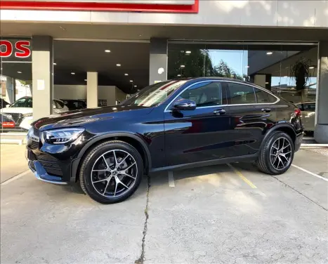 MERCEDES-BENZ GLC 300 2.0 16V 4P CGI 4MATIC 9G-TRONIC TURBO AUTOMTICO, Foto 4