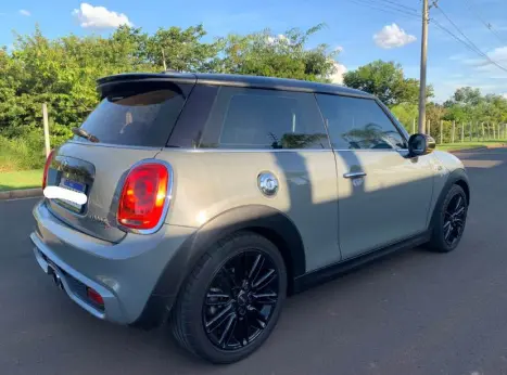 MINI Cooper 2.0 S 16V EXCLUSIVE TURBO, Foto 4