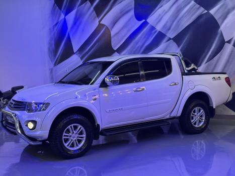 MITSUBISHI L 200 Triton 3.5 V6 HPE 4X4 FLEX CABINE DUPLA AUTOMTICO, Foto 3