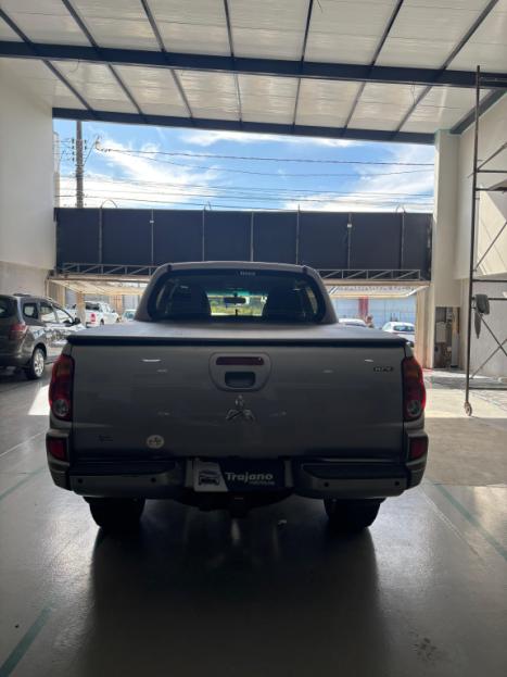 MITSUBISHI L 200 Triton 3.2 16V HPE 4X4 CABINE DUPLA TURBO DIESEL INTERCOOLER AUTOMTICO, Foto 8