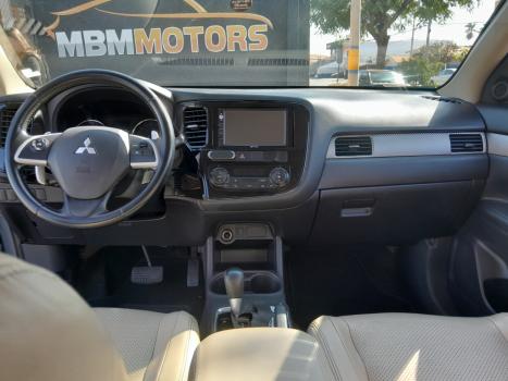 MITSUBISHI Outlander 2.0 16V 4P HPE AUTOMTICO, Foto 4