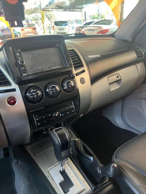 MITSUBISHI Pajero Dakar 3.2 16V 4P HPE S 4X4 TURBO DIESEL INTECOOLER 7 LUGARES AUTOMTICO, Foto 14