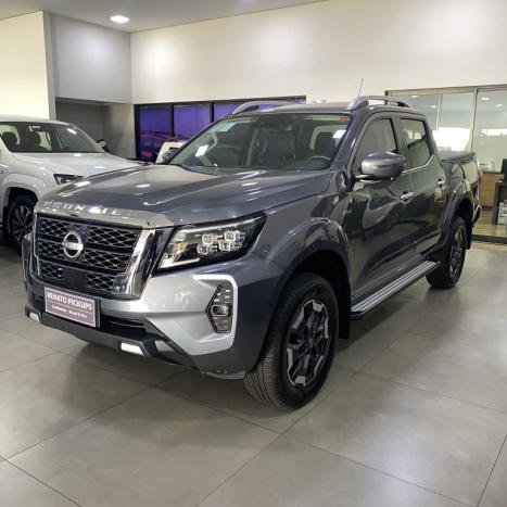 NISSAN Frontier 2.3 16V PLATINUM CABINE DUPLA 4X4 BI-TURBO DIESEL AUTOMTICO, Foto 2
