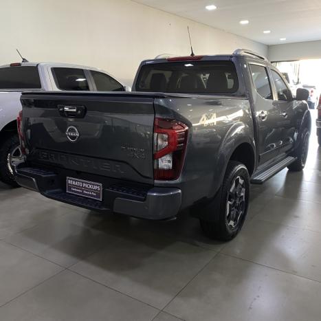 NISSAN Frontier 2.3 16V PLATINUM CABINE DUPLA 4X4 BI-TURBO DIESEL AUTOMTICO, Foto 4
