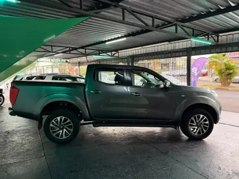 NISSAN Frontier 2.3 16V SE 4X4 CABINE DUPLA BI-TURBO DIESEL AUTOMTICO, Foto 4
