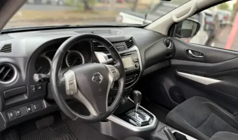 NISSAN Frontier 2.3 16V SE 4X4 CABINE DUPLA BI-TURBO DIESEL AUTOMTICO, Foto 7
