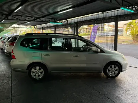 NISSAN Grand Livina 1.8 16V 4P SL FLEX AUTOMTICO, Foto 6