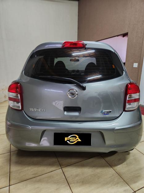 NISSAN March 1.0 16V 4P FLEX, Foto 1