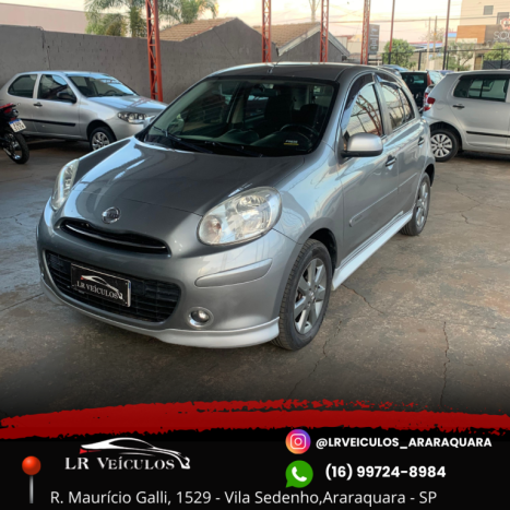 NISSAN March 1.6 16V 4P SR FLEX, Foto 4