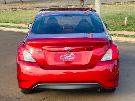 NISSAN Versa Sedan 1.0 12V 4P FLEX V-DRIVE, Foto 21
