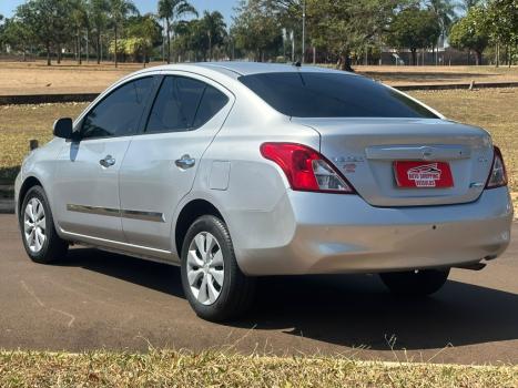 NISSAN Versa Sedan 1.6 16V 4P FLEX SV, Foto 10