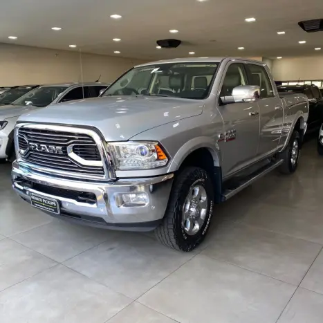 RAM 2500 6.7 I6 24V SLT CABINE DUPLA TURBO DIESEL LARAMIE 4X4 AUTOMTICO, Foto 3