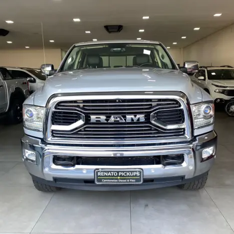 RAM 2500 6.7 I6 24V SLT CABINE DUPLA TURBO DIESEL LARAMIE 4X4 AUTOMTICO, Foto 8