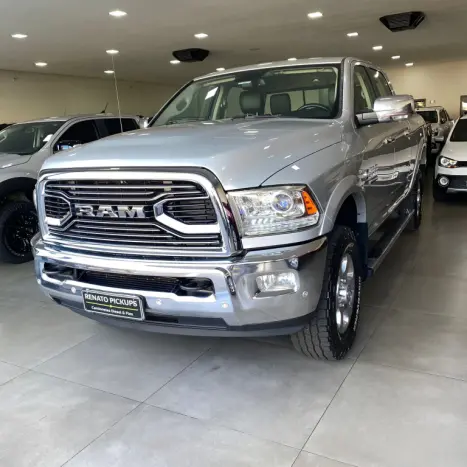 RAM 2500 6.7 I6 24V SLT CABINE DUPLA TURBO DIESEL LARAMIE 4X4 AUTOMTICO, Foto 10