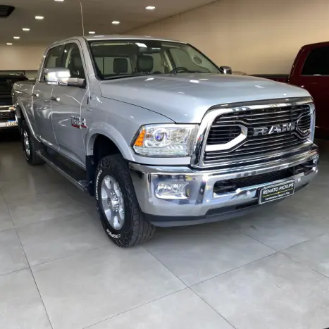 RAM 2500 6.7 I6 24V SLT CABINE DUPLA TURBO DIESEL LARAMIE 4X4 AUTOMTICO, Foto 14