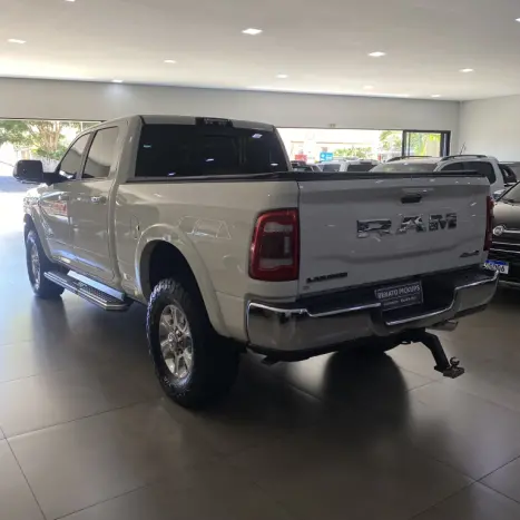 RAM 2500 6.7 I6 24V SLT CABINE DUPLA TURBO DIESEL LARAMIE 4X4 AUTOMTICO, Foto 7