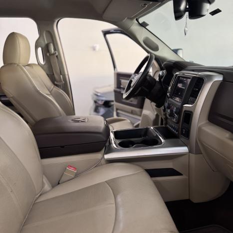 RAM 2500 6.7 I6 24V SLT CABINE DUPLA TURBO DIESEL LARAMIE 4X4 AUTOMTICO, Foto 31