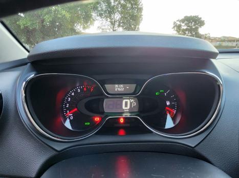 RENAULT Captur 1.6 16V 4P FLEX SCE INTENSE X-TRONIC CVT, Foto 16