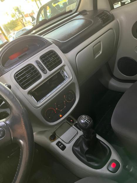 RENAULT Clio Sedan 1.6 16V 4P PRIVILEGE, Foto 15