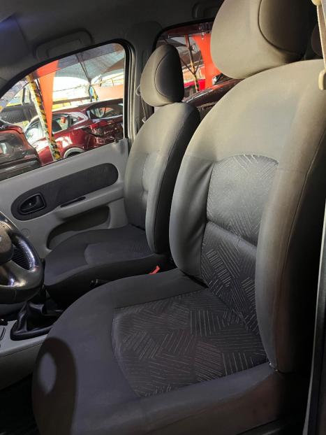 RENAULT Clio Sedan 1.6 16V 4P PRIVILEGE, Foto 18