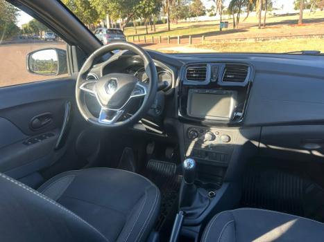 RENAULT Logan 1.0 12V 4P FLEX SCE ZEN, Foto 14