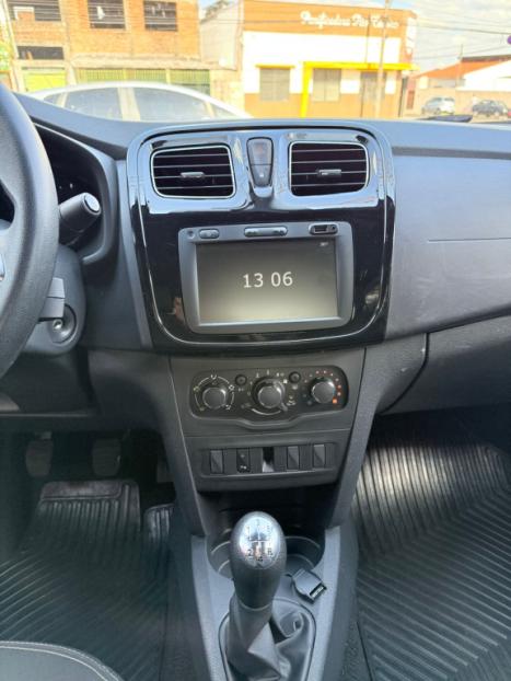 RENAULT Logan 1.6 16V 4P FLEX SCE ZEN, Foto 9