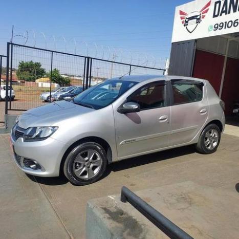 RENAULT Sandero 1.6 4P VIBE, Foto 3