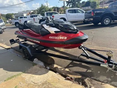 SEA DOO RXP-X 325 , Foto 2