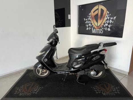 SUZUKI Burgman 125 , Foto 4