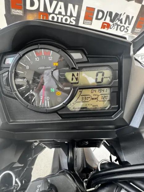 SUZUKI DL 650 V-Strom XT, Foto 2