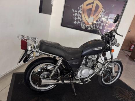 SUZUKI Intruder 125 , Foto 4