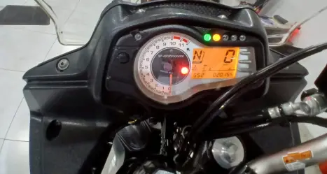 SUZUKI V-Strom DL 650 XT, Foto 10