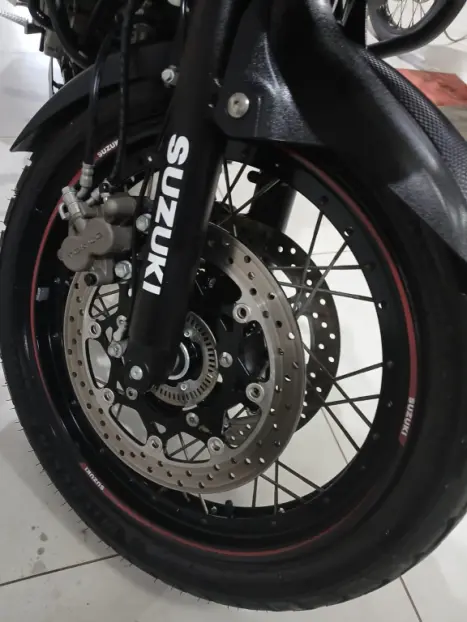 SUZUKI V-Strom DL 650 XT, Foto 14