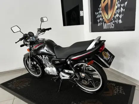 SUZUKI Yes 125 EN, Foto 4