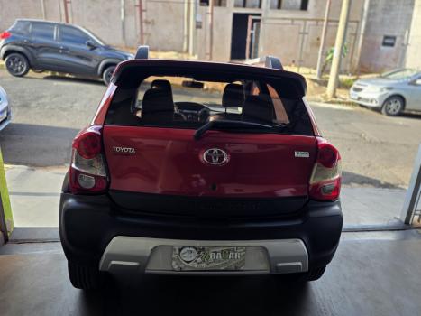 TOYOTA Etios Cross 1.5 16V 4P, Foto 4