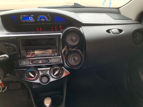 TOYOTA Etios Hatch 1.3 16V 4P FLEX X AUTOMTICO, Foto 10