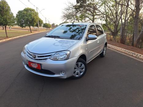 TOYOTA Etios Hatch 1.5 16V 4P FLEX XS, Foto 1