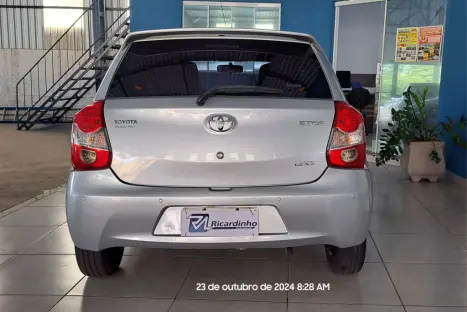 TOYOTA Etios Hatch 1.3 16V 4P FLEX XS, Foto 7