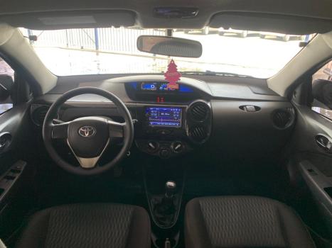 TOYOTA Etios Hatch 1.3 16V 4P FLEX X, Foto 12