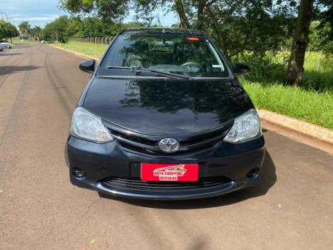 TOYOTA Etios Hatch 1.3 16V 4P FLEX X, Foto 2