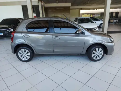 TOYOTA Etios Hatch 1.5 16V 4P FLEX X PLUS AUTOMTICO, Foto 3
